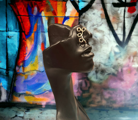 Nose cuffs Right nostril