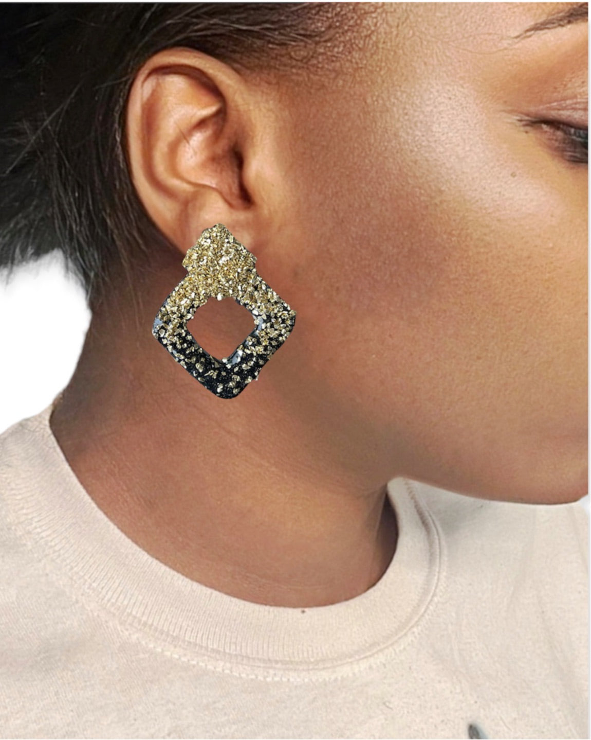 Razzle Black gold earrings