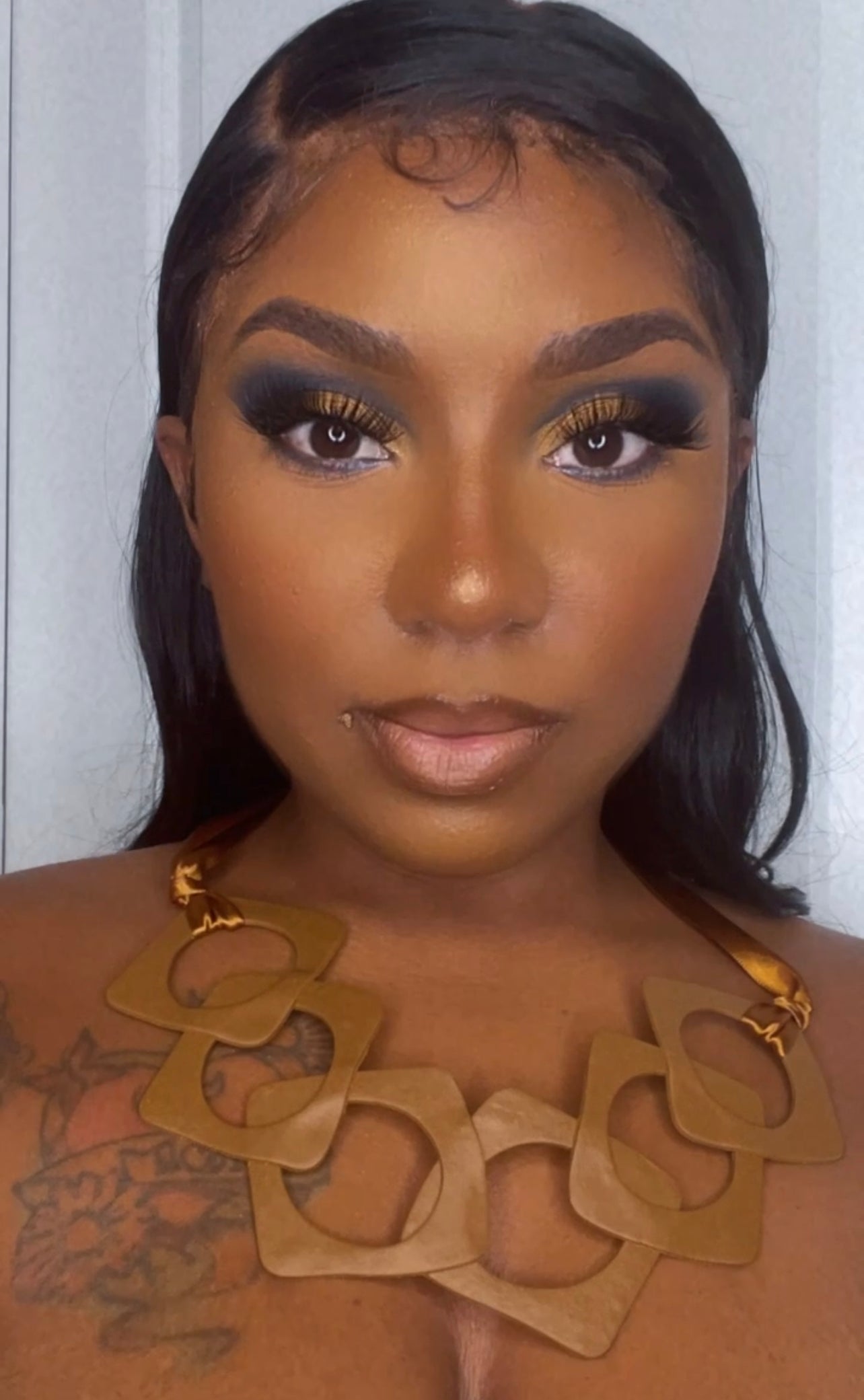 0 nudes necklace
