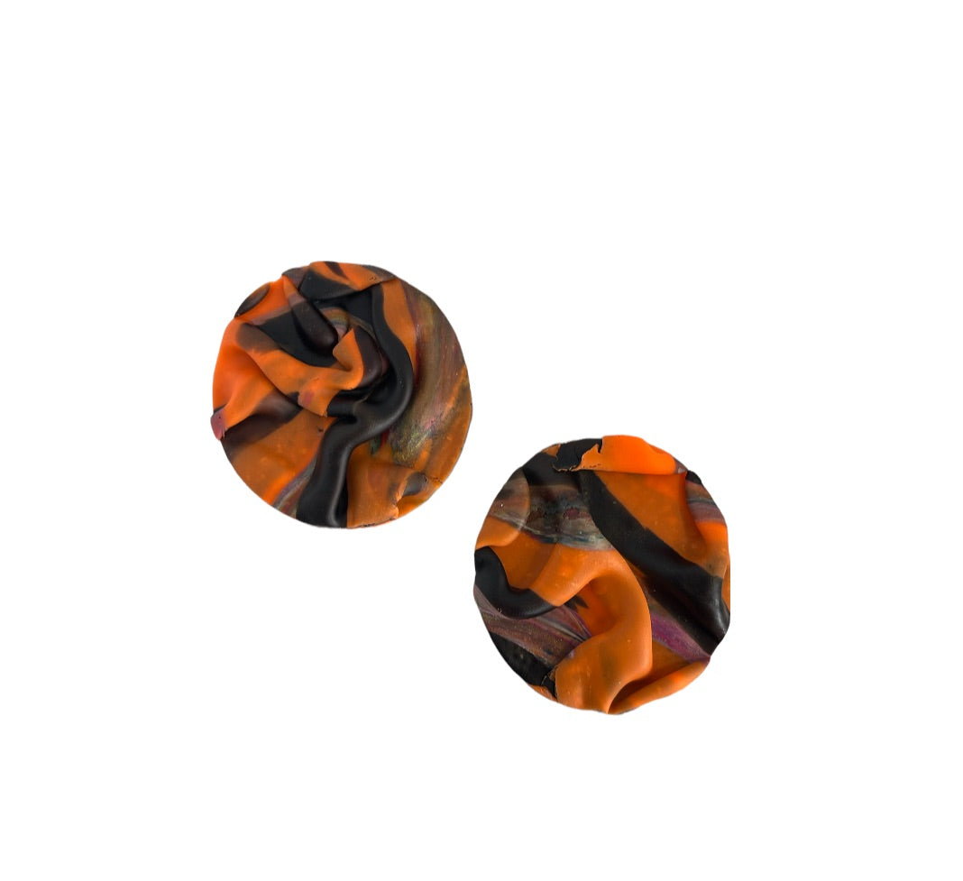 Silk round earrings